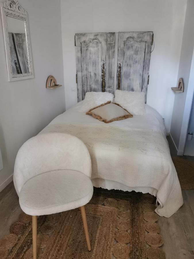 Au Poeme Du Chene, Logement Independant, Calme, Parking Gratuit Basse-Goulaine Exteriör bild