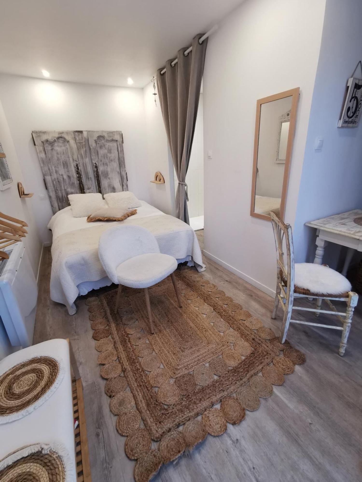 Au Poeme Du Chene, Logement Independant, Calme, Parking Gratuit Basse-Goulaine Exteriör bild