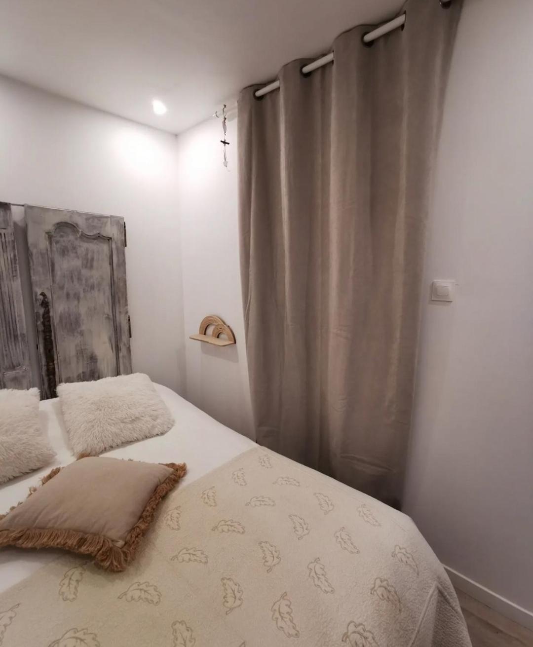 Au Poeme Du Chene, Logement Independant, Calme, Parking Gratuit Basse-Goulaine Exteriör bild